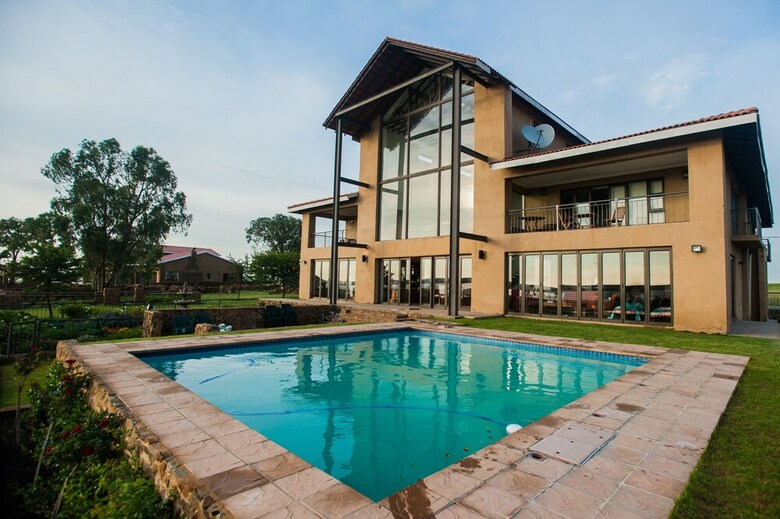 Villa R'new Pecan Farm & Wellness Centre