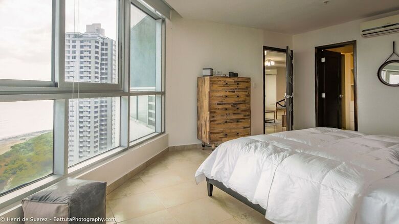 Modern Apartment In Costa Del Este