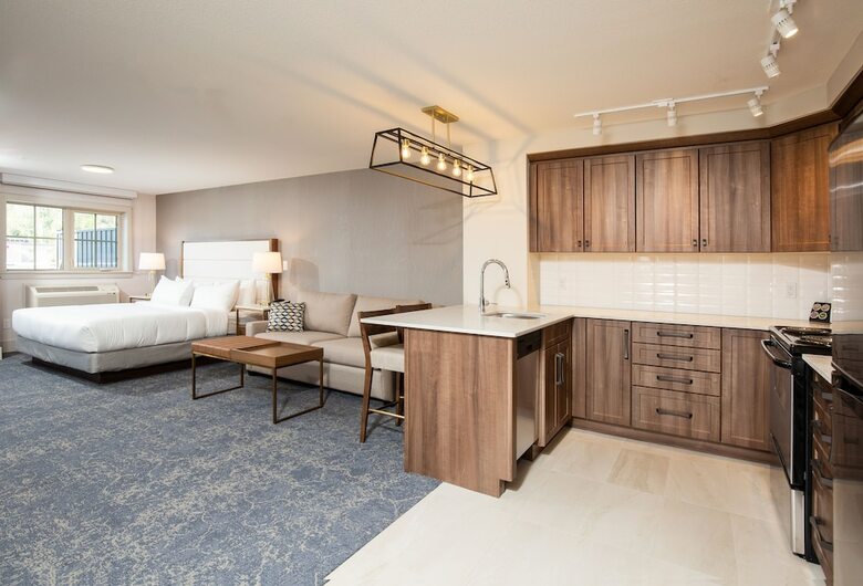 Pomeroy Hotel Fort Mcmurray