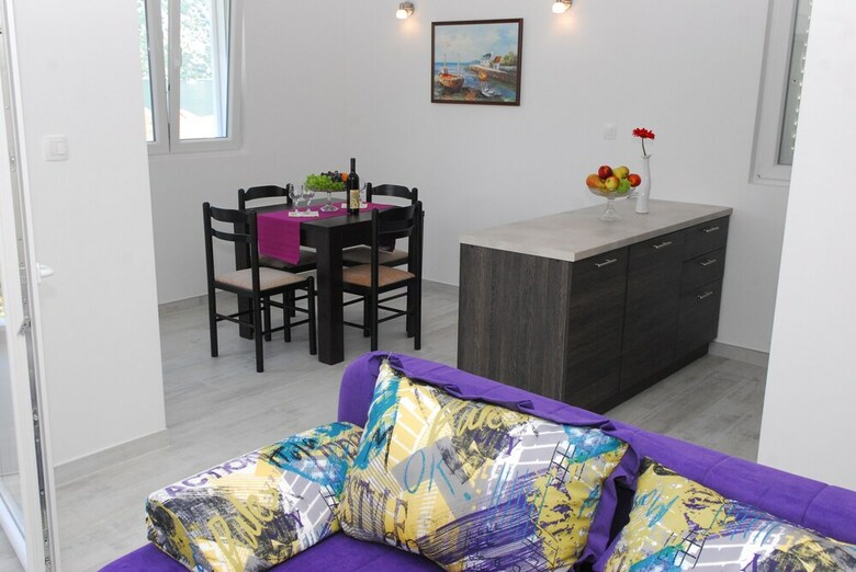 Hera Apartments