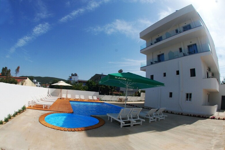 Hotel Kuburi