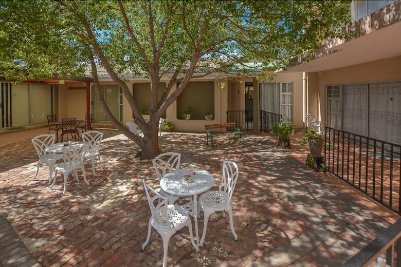 Hotel 7 Eland Boutique Guesthouse