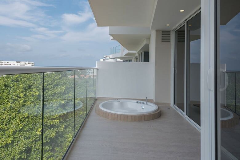 Apartamentos Martinique By Nomad Guru