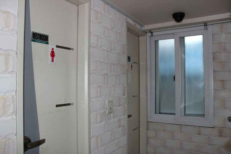 Hotel Living Castle Single Room