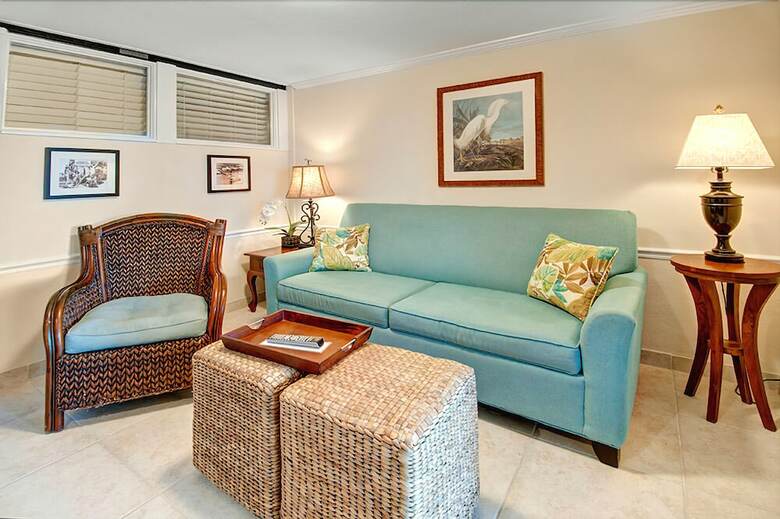 Hotel Coconut Palm Inn