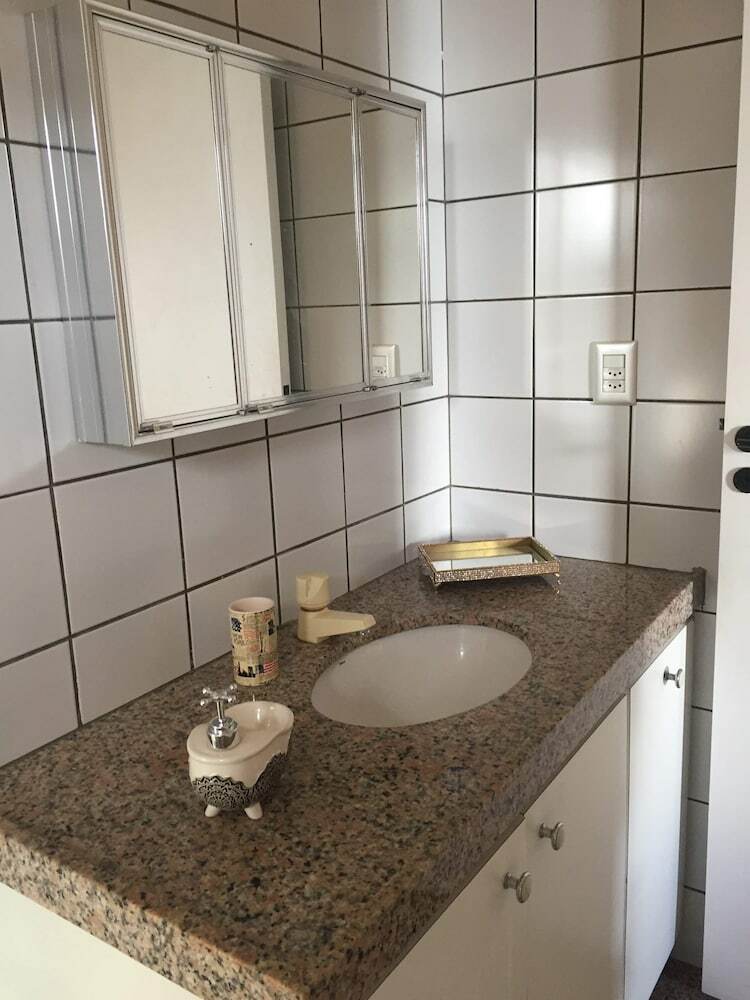 Apartamento Mobiliado Pertinho Beira Mar