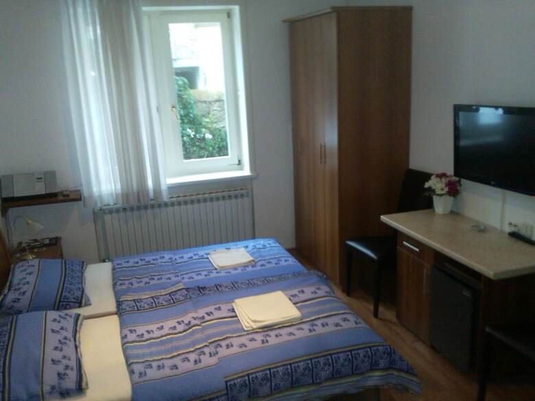 Hotel Angela Classic Rooms