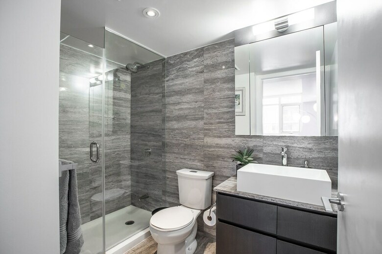 Platinum Suites -  Stunning Waterfront 2 Bed 2 Bath