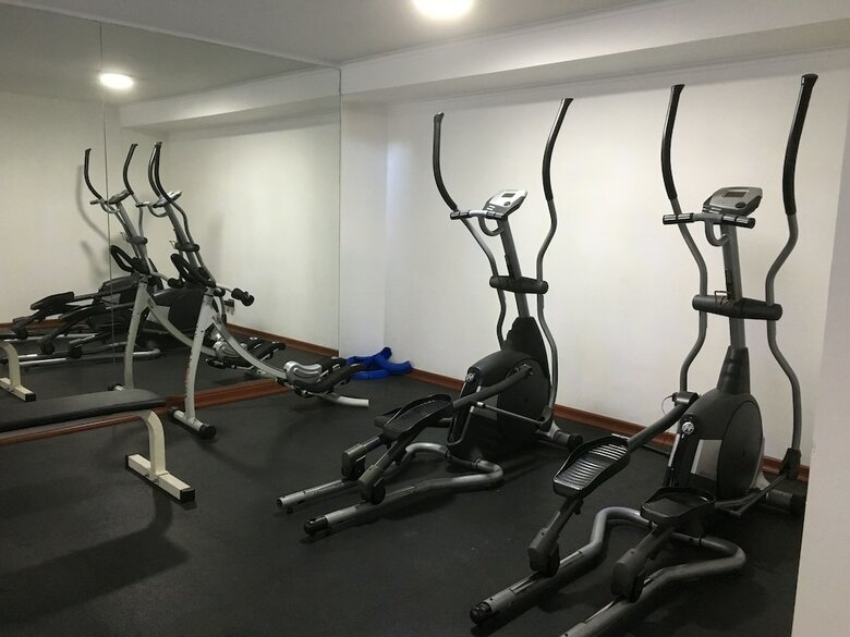 Amistar Apartments