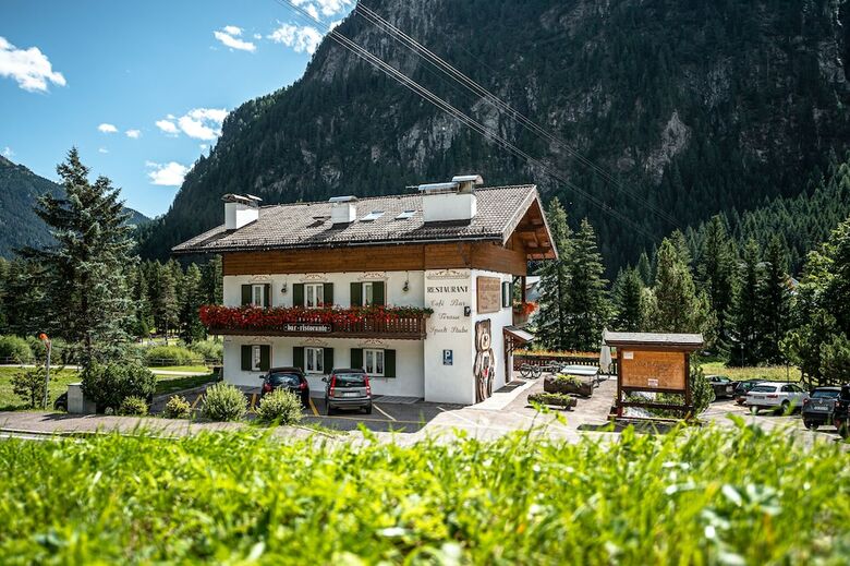 Villa Ruggero Wine Hotel
