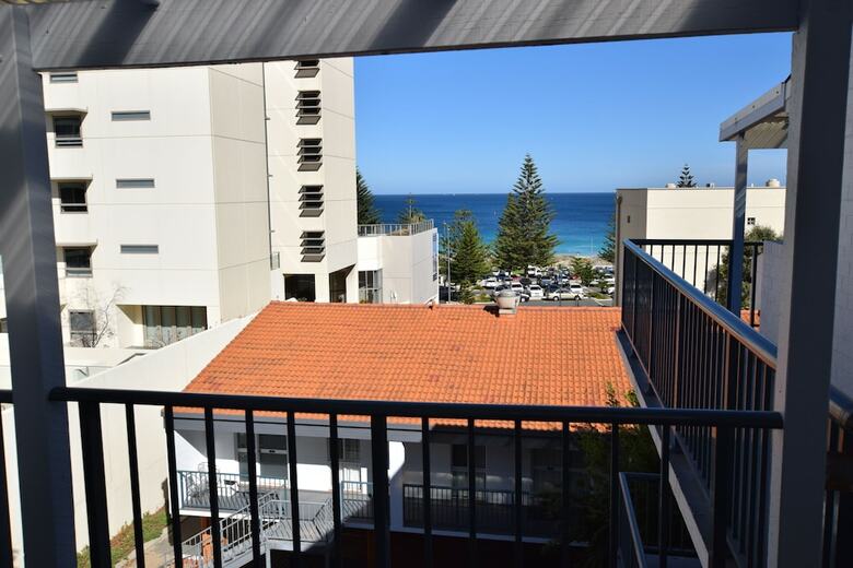 Apartamentos West Beach Lagoon 123 -location & Views