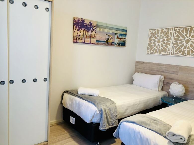 Apartamentos West Beach Lagoon 212 - Gorgeously Decorated