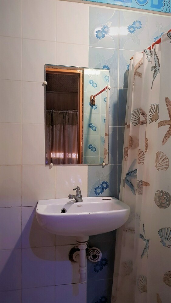 Hostal Sheebang Hostel - Adults Only