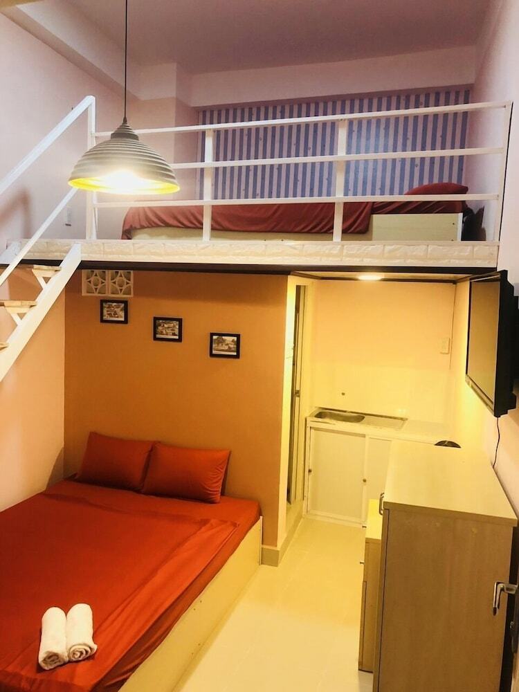 Hotel Q Lofts