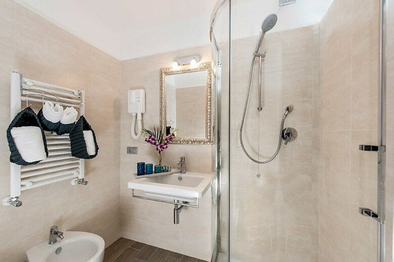 B&B Le Suite Di Via Catone