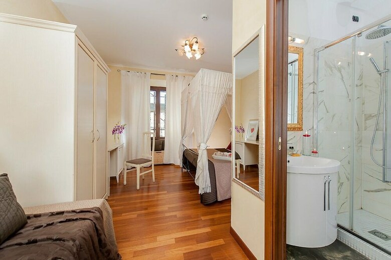 B&B Le Suite Di Via Catone