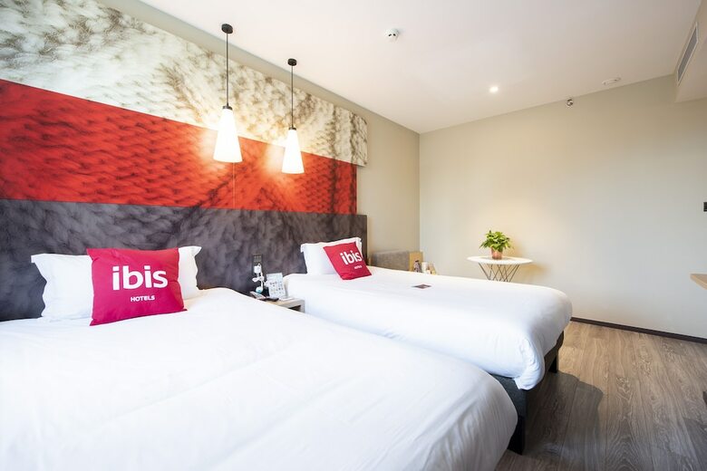 Ibis Xi?an Small Yanta Hotel