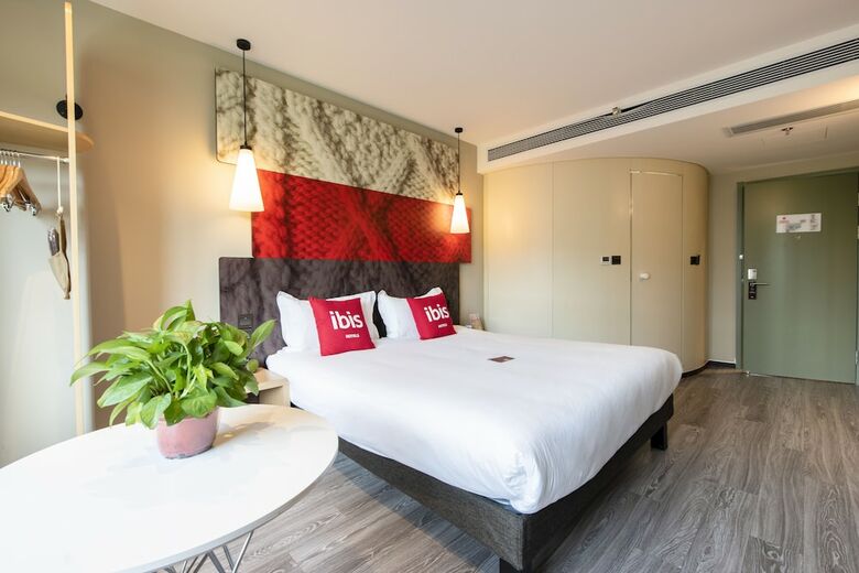 Ibis Xi?an Small Yanta Hotel