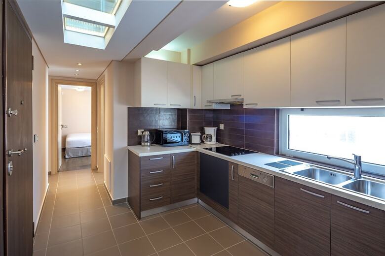 Solon - Deluxe City Center Apartment