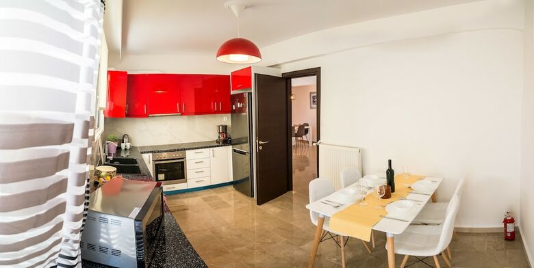 Taurus - Deluxe Apartment With Sea View