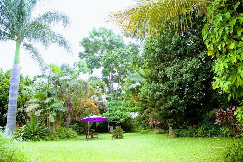 Lush Gardens Apartment 2