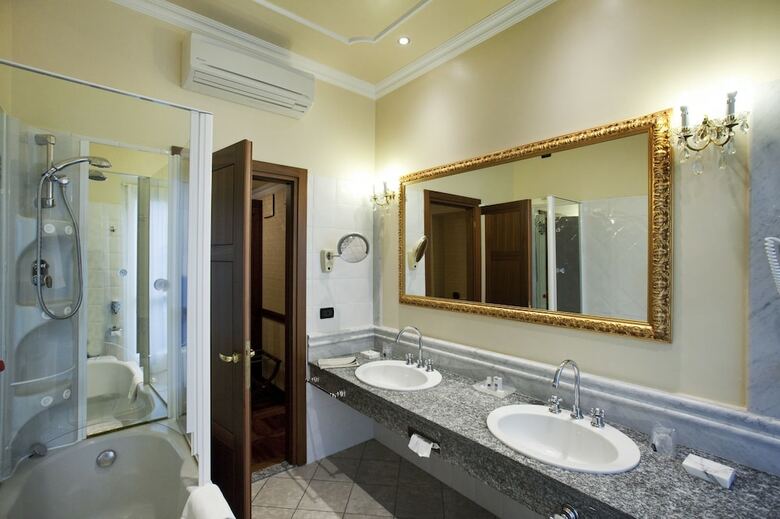 Hotel Principe Di Piemonte