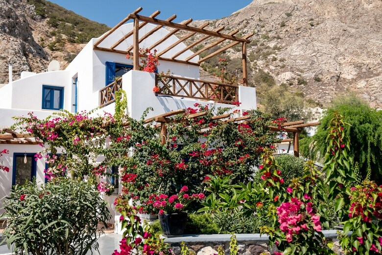 Villa Santorini Mystique Garden