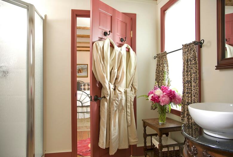 Bed & Breakfast Wakefield Inn & Restaurant