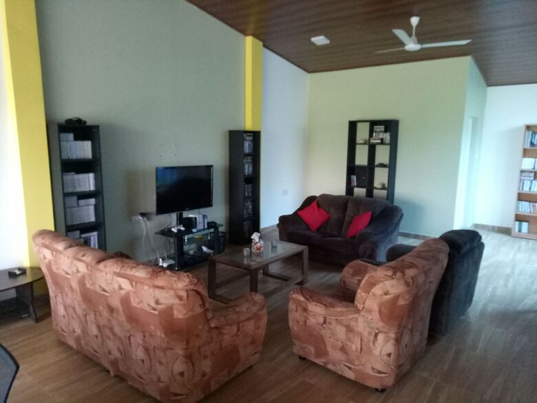 This Is It Airport Hotel And Restaurant
