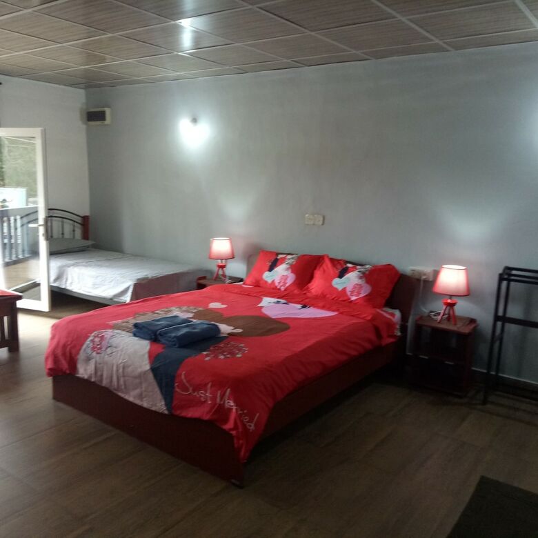 This Is It Airport Hotel And Restaurant