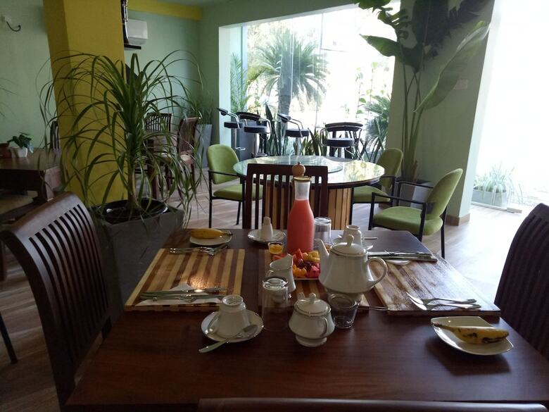 This Is It Airport Hotel And Restaurant