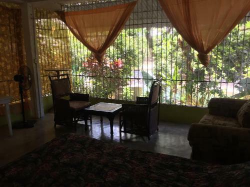 Riverside Private Lodge