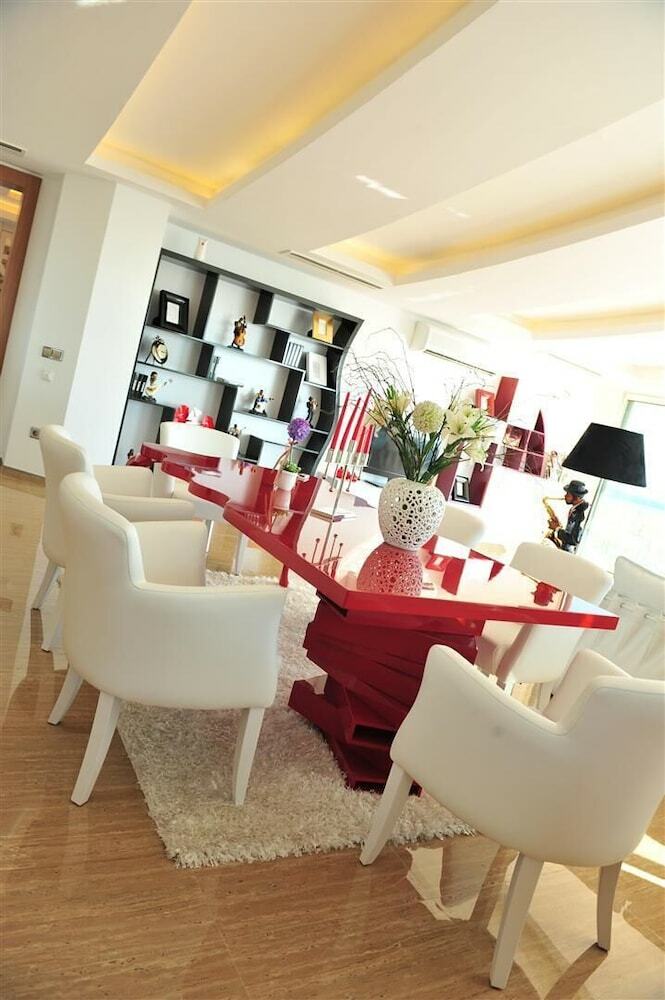 Hotel Elite Luxury Suite & Spa