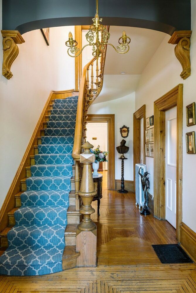 Hotel Merrill House