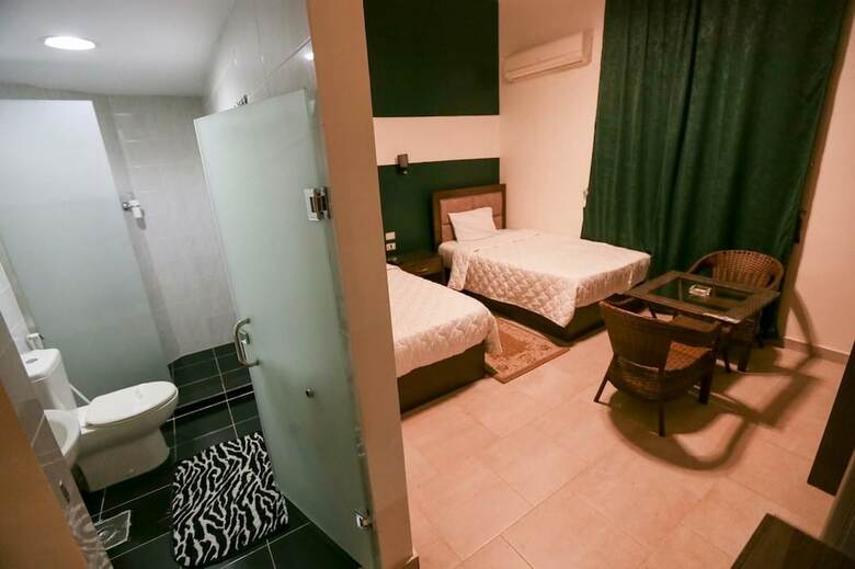 Aparthotel Downtown Apartment