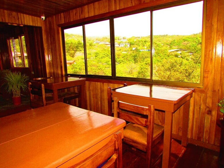 Hostal Que Tuanis Hostel Monteverde