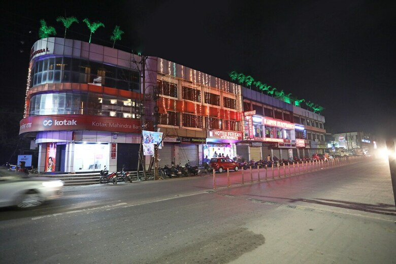 Oyo 28631 Hotel Parbati International