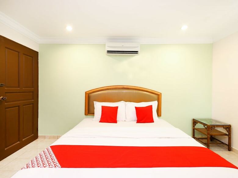 Oyo 775 Hotel Sahara Inn