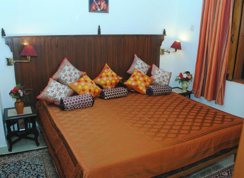 Hotel Harmony