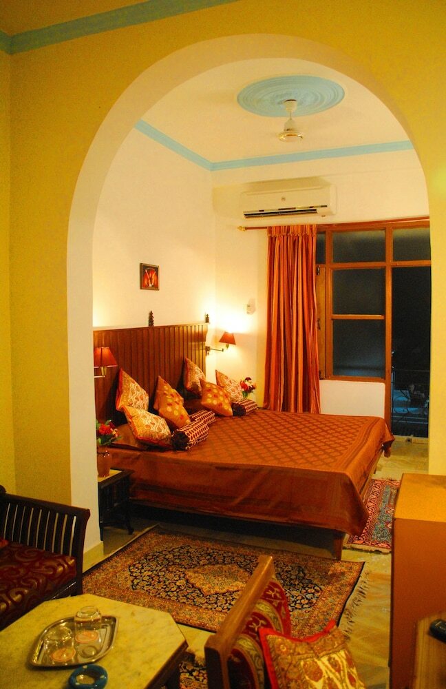Hotel Harmony