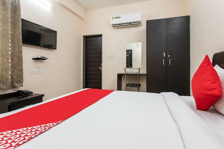 Oyo 27654 Hotel Grand Valley