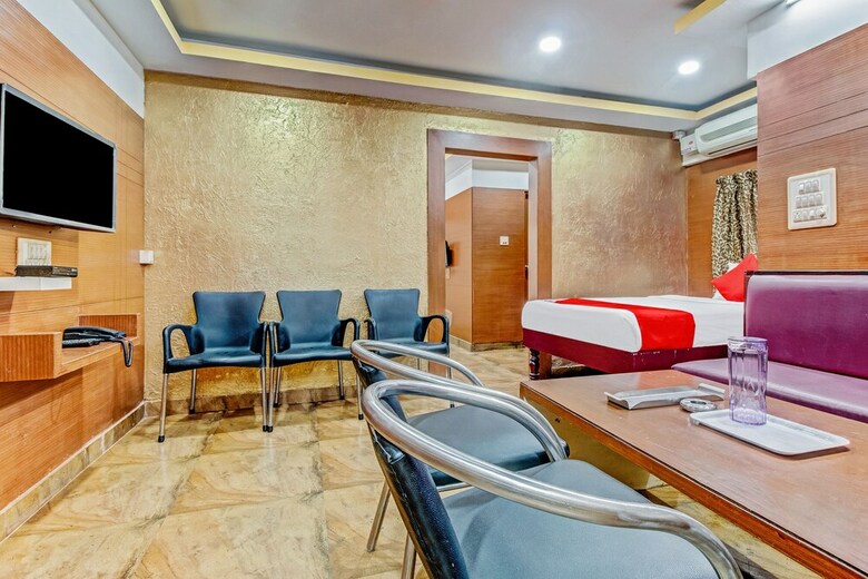 Hotel Oyo 19559 Pavithra Paradise