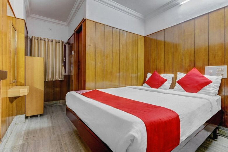 Hotel Oyo 19559 Pavithra Paradise