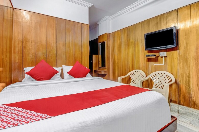 Hotel Oyo 19559 Pavithra Paradise