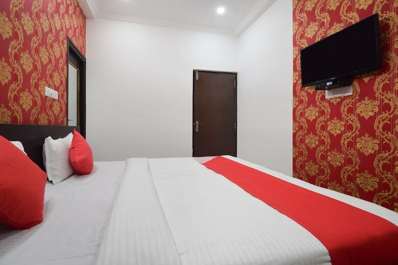 Oyo 28143 Hotel Abhinam