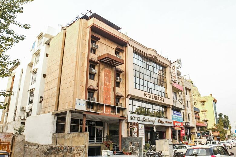 Oyo 28766 Hotel Siddharth