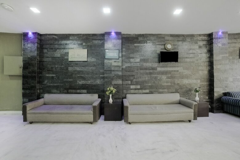 Oyo 28766 Hotel Siddharth