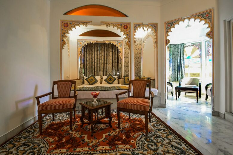 Hotel Oyo 23380 Raj Palace