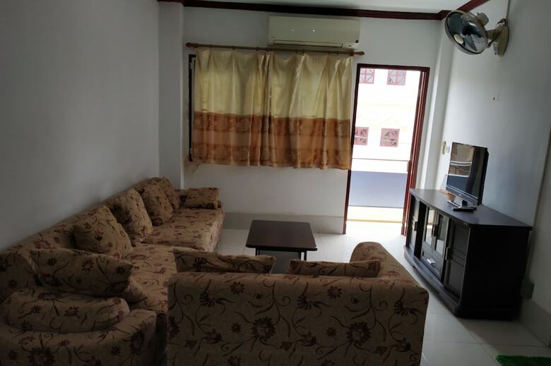 Hotel Baaris Residency & Apartment