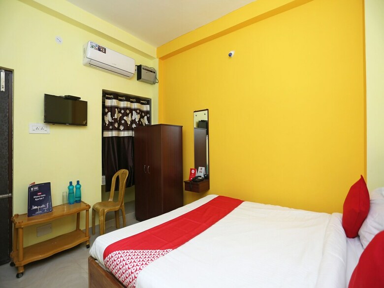 Oyo 26560 Hotel Blue Moon